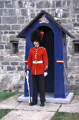 01-08-22, 073, Guard at the Citadelle, Quebec1
