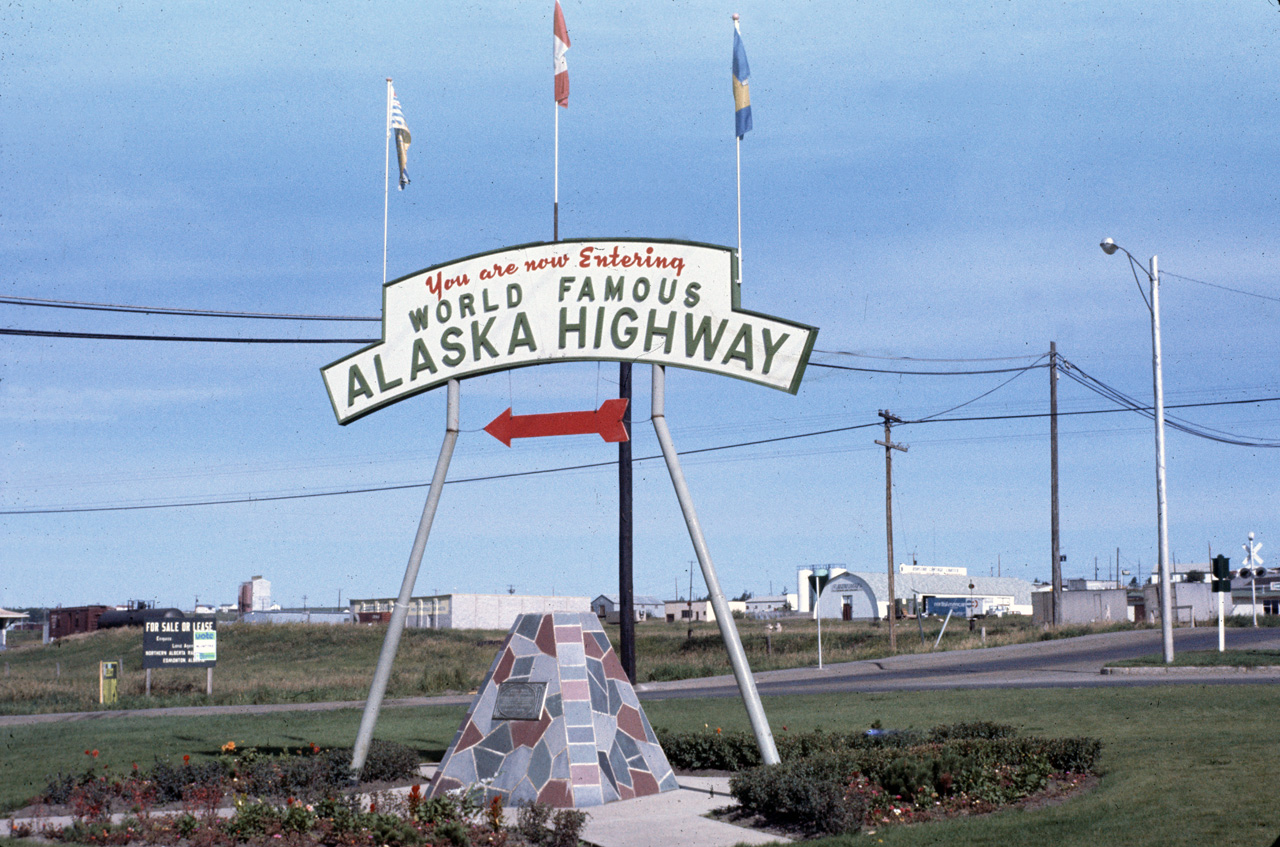 72-09-01, 002, Start of Alaska Highway, British Columbia, Ca