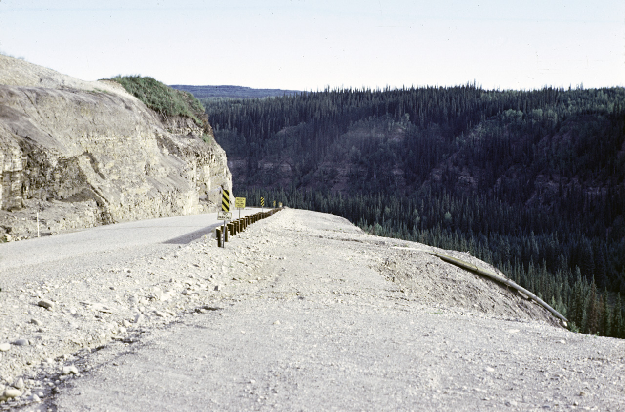 72-09-01, 005, Alaska Highway, 188 mi, British Columbia, Ca