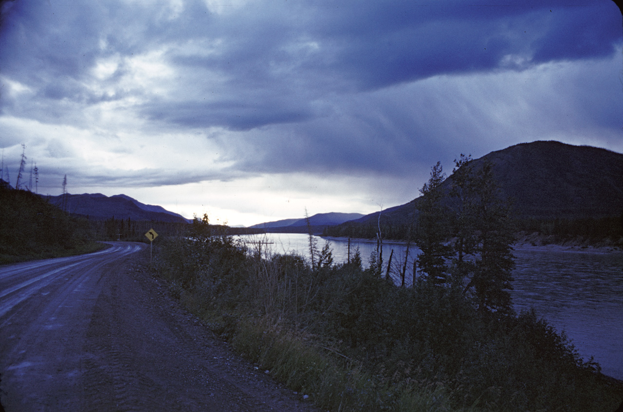 72-09-01, 025, Alaska Highway, 492 mi, British Columbia, Ca
