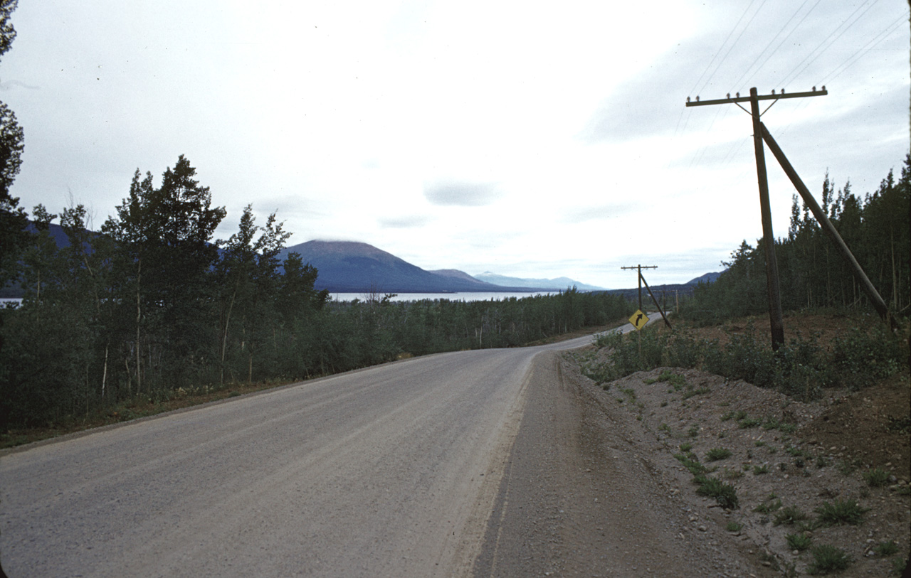 72-09-01, 037, Alaska Highway, 821 mi, Yukon, Ca