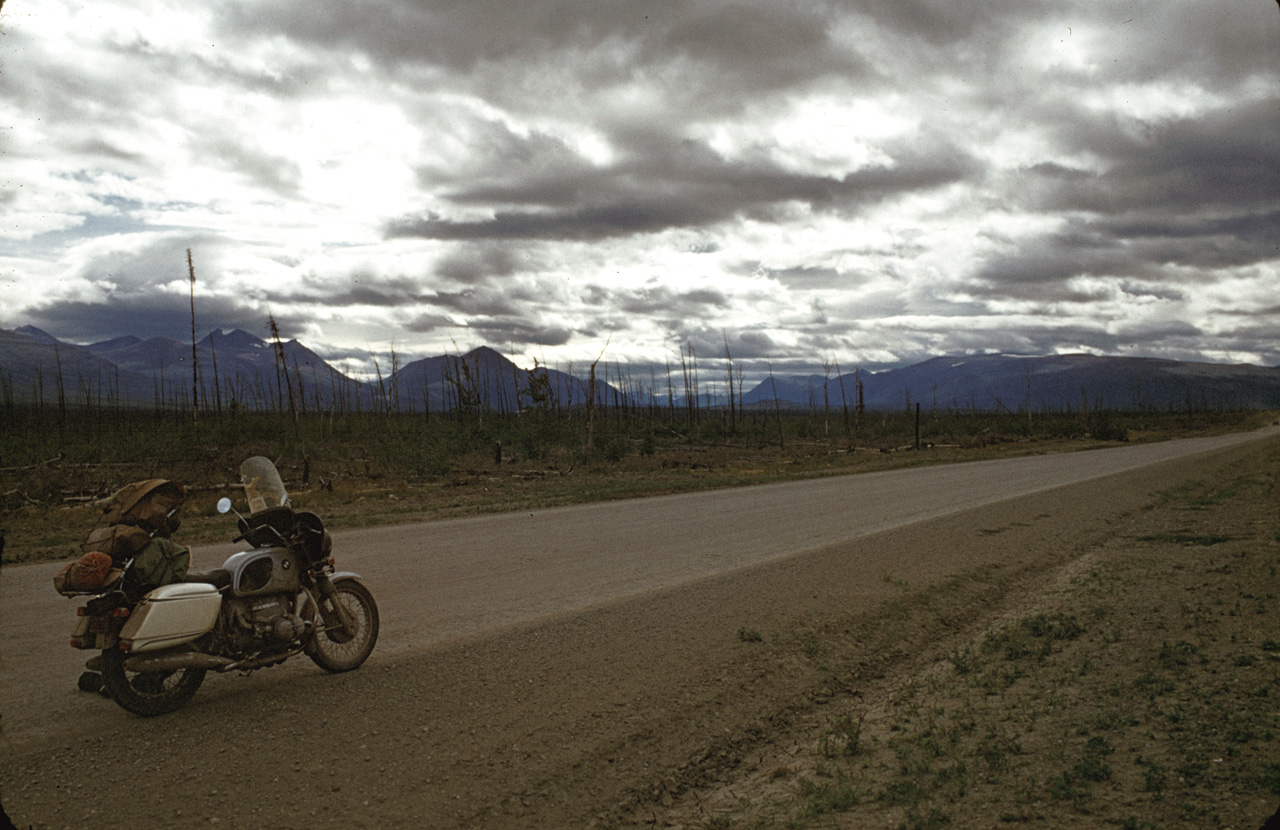72-09-01, 045, Alaska Highway, 957 mi, Yukon, Ca