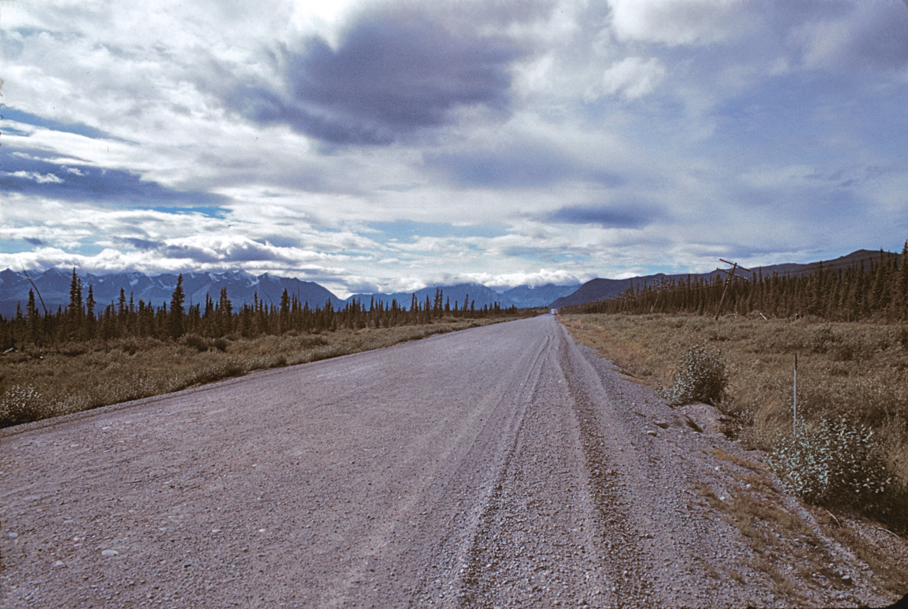 72-09-01, 047, Alaska Highway, 1002 mi, Yukon, Ca