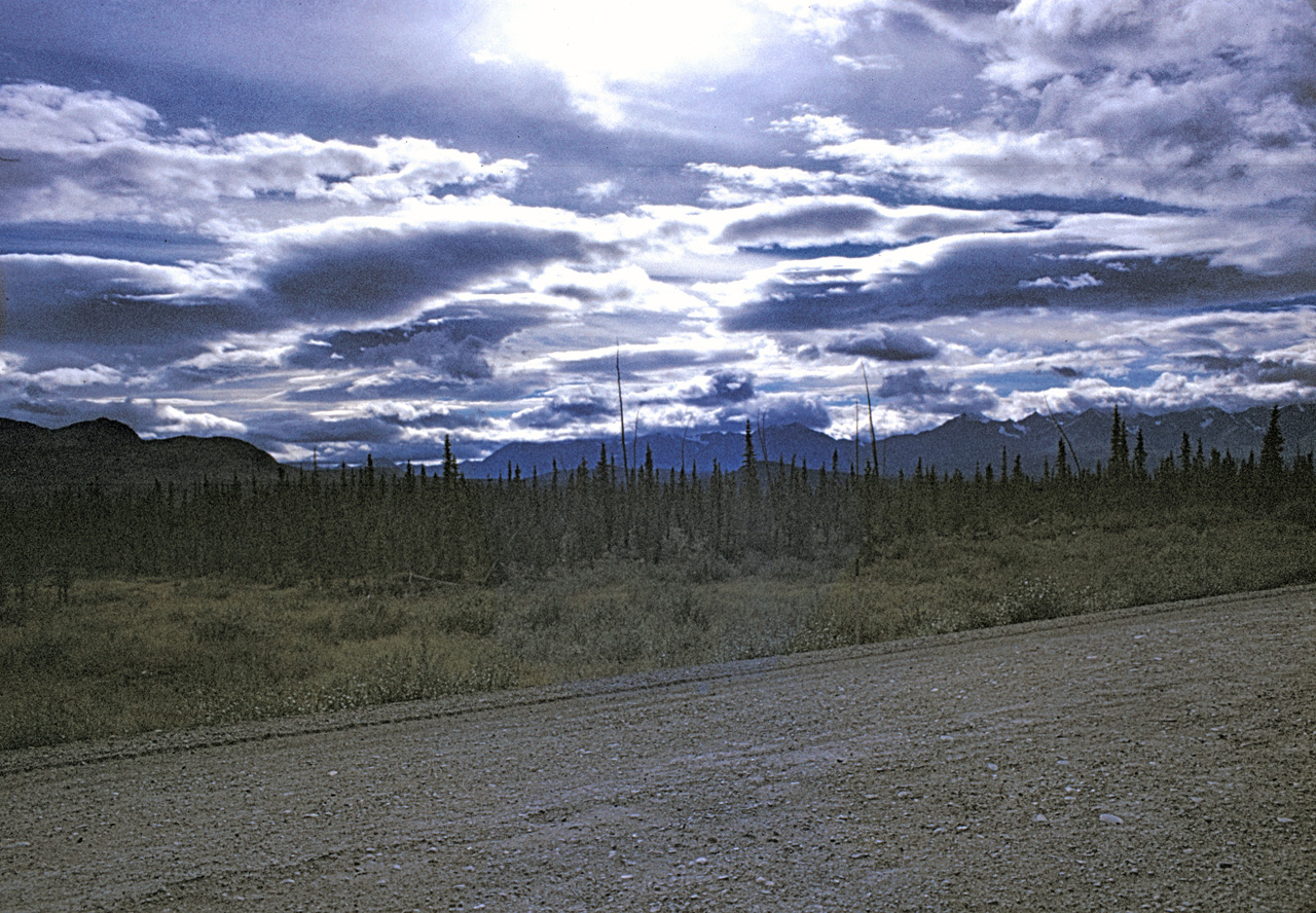 72-09-01, 048, Alaska Highway, 1002 mi, Yukon, Ca
