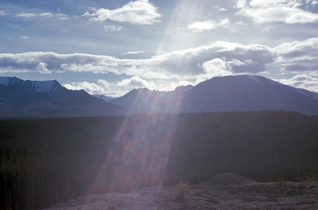 72-09-01, 050, Alaska Highway, 1048 mi, Yukon