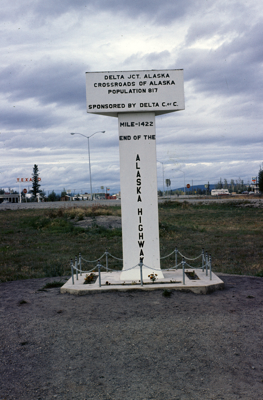 72-09-01, 063, End of Alaska Highway, 1422 mi, Alaska