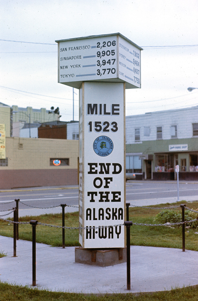 72-09-01, 066, End of Alaska Highway, 1523 mi, Alaska