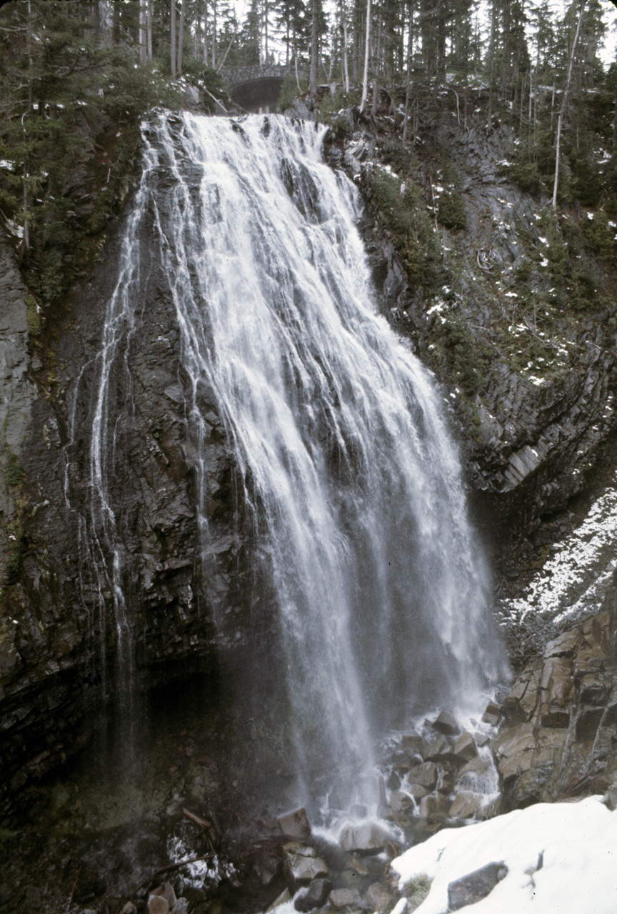 72-09-25, 335, Mt Rainier, Narada Sign, Washington