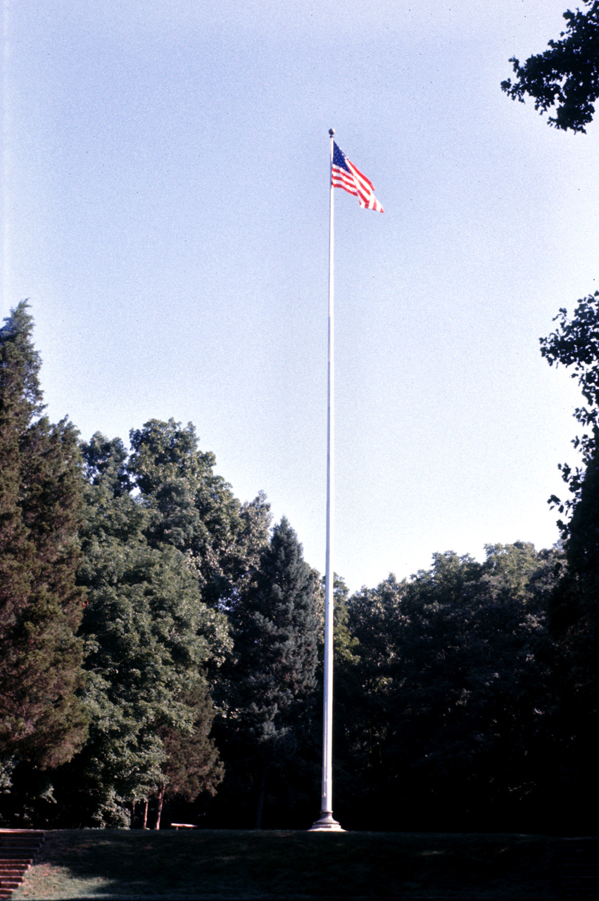 75-07-03, 017, Lincoln Bobhood Nat Memorial, Indiana