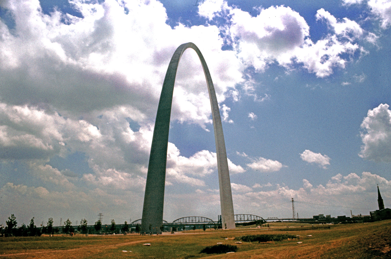 75-07-04, 004, Jefferson Nat Expansion Mem, Arch, Missouri