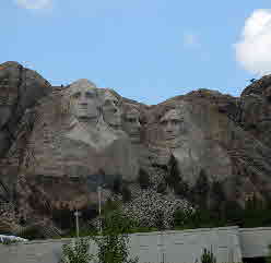2008-07-19, 377, Mount Rushmore from Rt 36, South Dakota